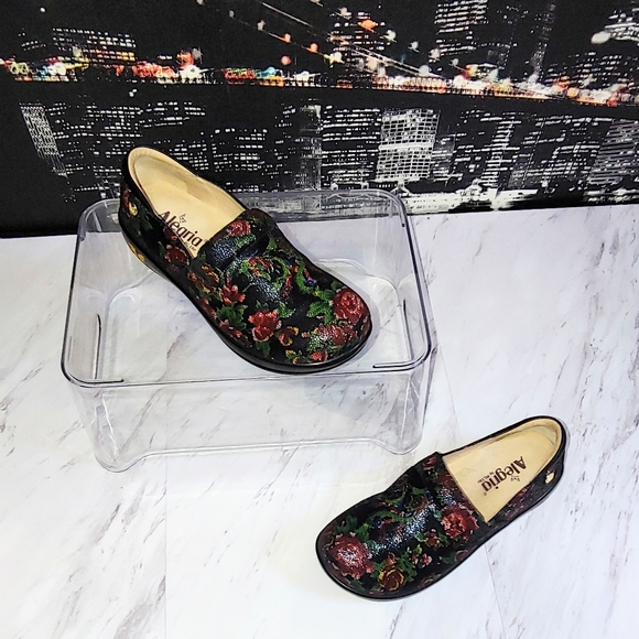 Alegria Nurse Shoes - Picture 3 of 7